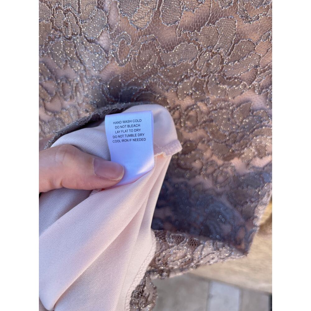 Honey and Rosie Long sleeved Sparkly lace Mini Dress - XS - Picture 6 of 6